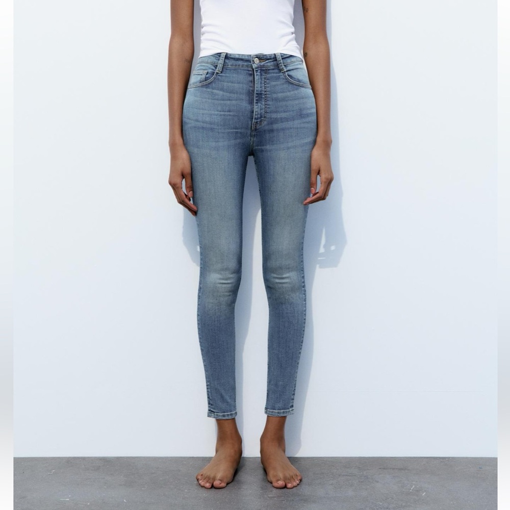 ZARA SCULPTED HIGH RISE TRF SKINNY JEANS